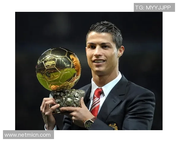 足球球星1比1复刻图高清呈现每一细节魅力与运动风采